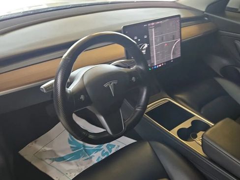 Used 2021 Tesla Model 3 Standard Range Plus RWD image 4