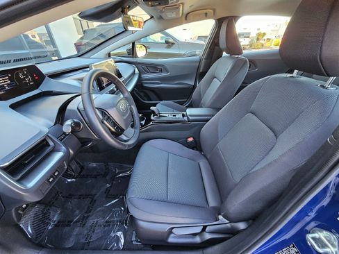 Used 2023 Toyota Prius LE image 17