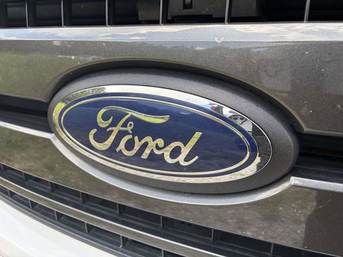 Used 2019 Ford F150 XLT w/ Equipment Group 302A Luxury AWD/4WD image 5