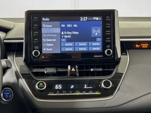 Used 2022 Toyota Corolla LE w/ Carpet Mat Package (TMS) FWD image 13