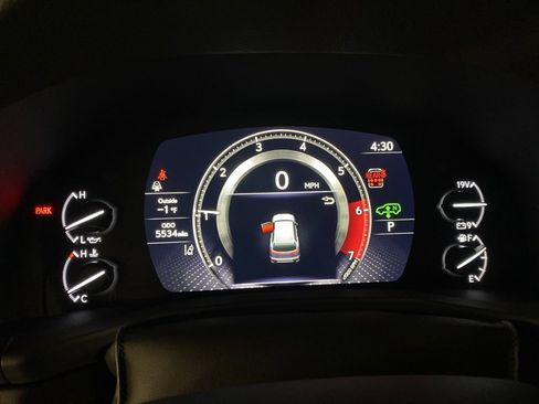 Certified 2024 Lexus LX 600 4WD w/ Luxury Package image 18