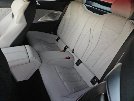 Used 2025 BMW M8 Competition AWD/4WD image 4