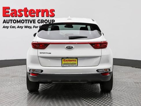 Used 2022 Kia Sportage LX FWD image 6