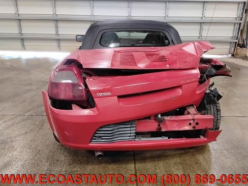 Used 2000 Toyota MR2 RWD image 8