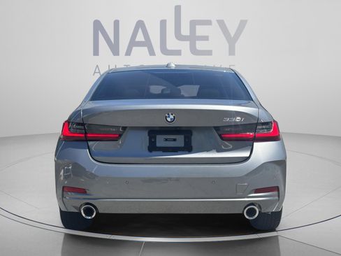 Used 2025 BMW 330i Sedan w/ Convenience Package RWD image 3