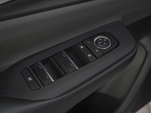 Used 2025 Toyota Prius Limited image 21