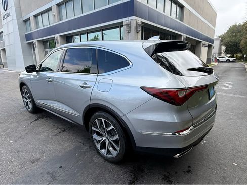 Used 2023 Acura MDX SH-AWD w/ Technology Package image 5