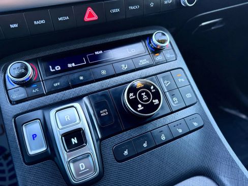 Used 2024 Hyundai Palisade Limited image 38