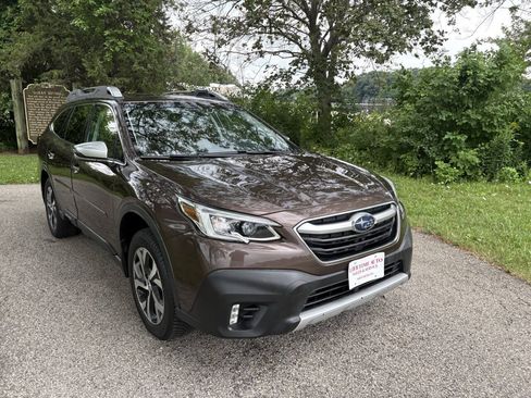 Used 2020 Subaru Outback Touring w/ Popular Package #2 AWD/4WD image 7