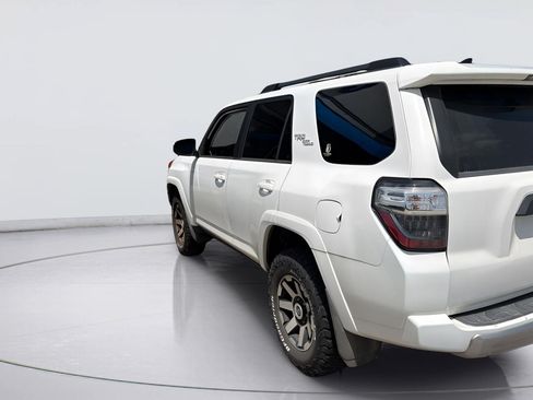 Used 2019 Toyota 4Runner TRD Off-Road AWD/4WD image 2