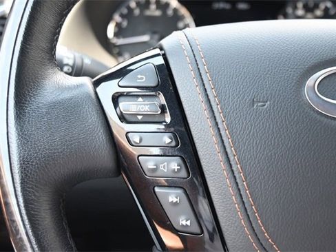 Used 2024 INFINITI QX80 Sensory image 12