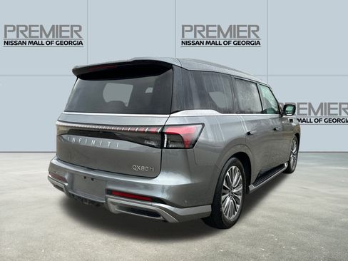 Used 2025 INFINITI QX80 Sensory image 5