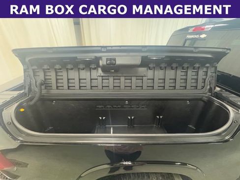 Used 2025 RAM 1500 Limited AWD/4WD image 5