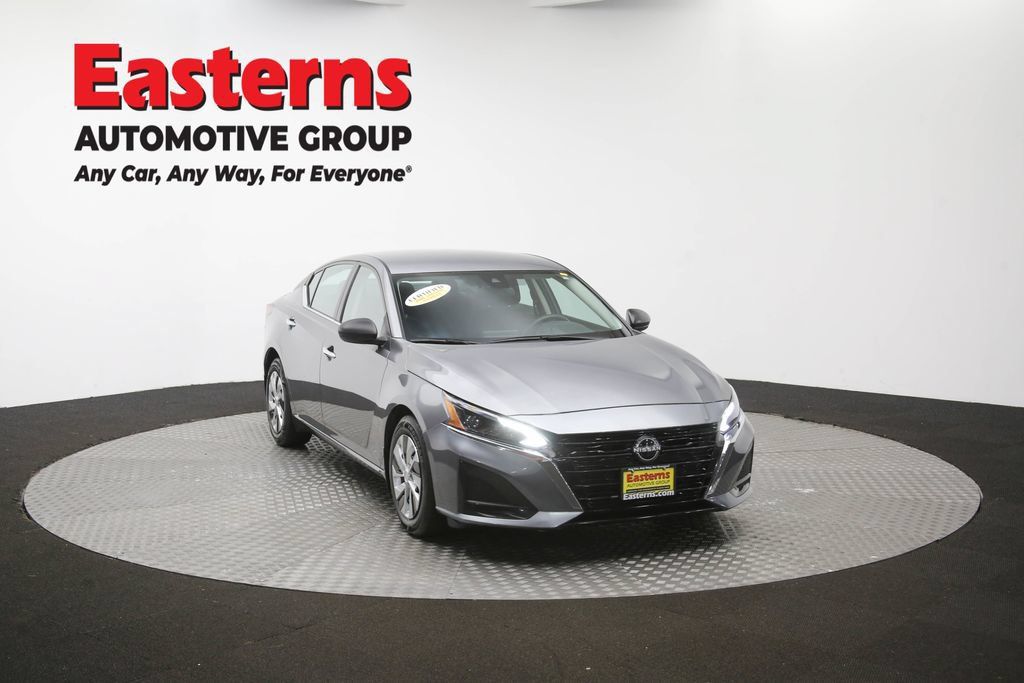 Used 2024 Nissan Altima 2.5 S FWD image 49
