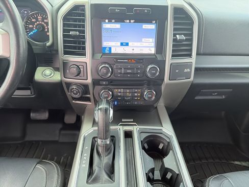 Used 2017 Ford F150 Lariat RWD image 17