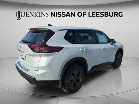 New 2026 Nissan Rogue SV FWD image 3