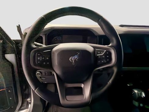 Used 2023 Ford Bronco Badlands AWD/4WD image 10