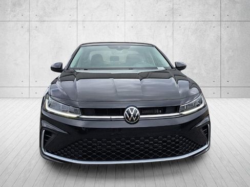 New 2026 Volkswagen Jetta SE image 2
