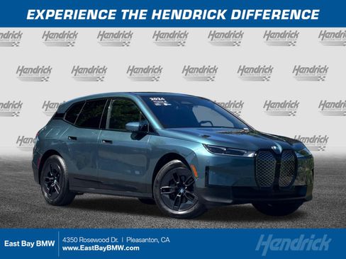 Used 2024 BMW iX xDrive50 AWD/4WD image 1