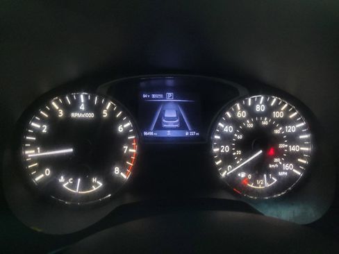 Used 2018 Nissan Pathfinder S AWD/4WD image 23