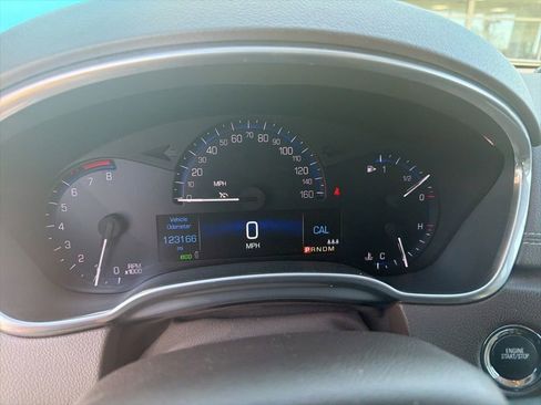 Used 2014 Cadillac SRX Premium image 9