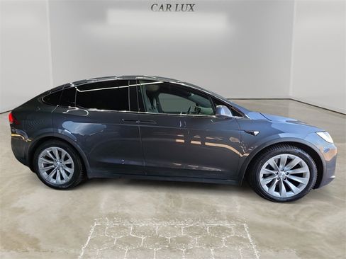 Used 2017 Tesla Model X 100D image 6