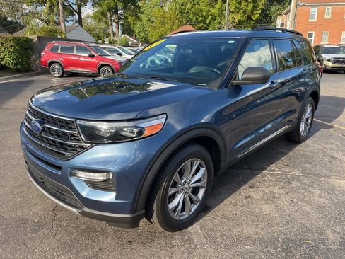 Used 2020 Ford Explorer XLT w/ Equipment Group 202A image 1