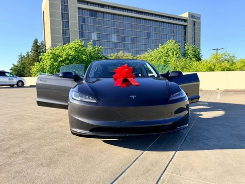 Used 2025 Tesla Model 3 RWD image 58