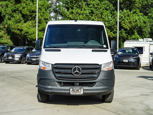 Used 2023 Mercedes-Benz Sprinter 2500 image 6