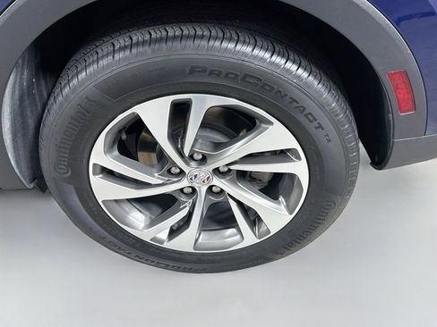 Used 2022 Buick Envision Essence w/ Safety Package FWD image 28