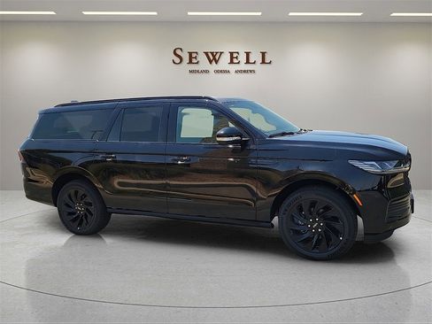 New 2025 Lincoln Navigator L Reserve w/ Jet Appearance Package image 6