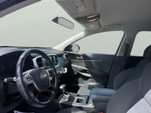 Used 2020 Kia Sorento LX w/ LX I4 Convenience Package AWD/4WD image 11