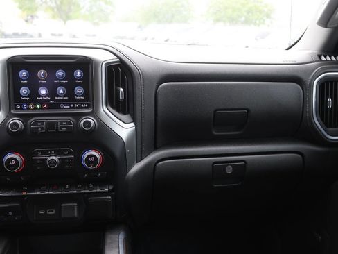 Used 2022 Chevrolet Silverado 1500 LT Trail Boss w/ Convenience Package II AWD/4WD image 24