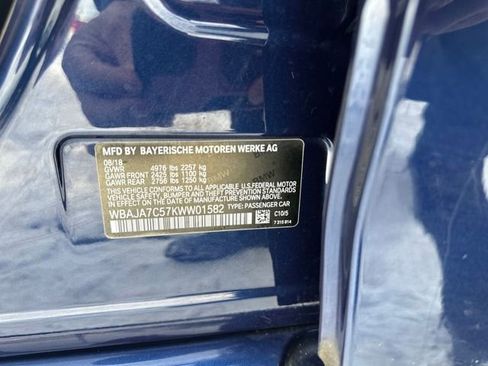 Used 2019 BMW 530i xDrive w/ Premium Package image 40