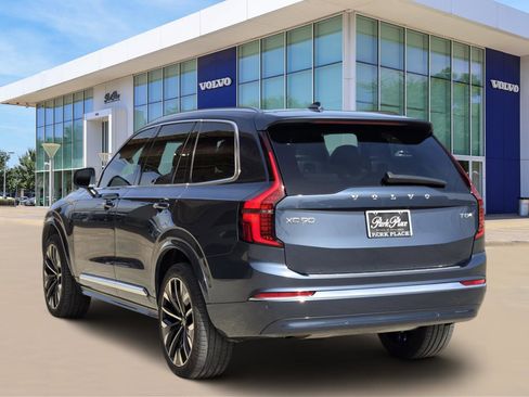 Used 2025 Volvo XC90 T8 Plus w/ Protection Package Premier image 4
