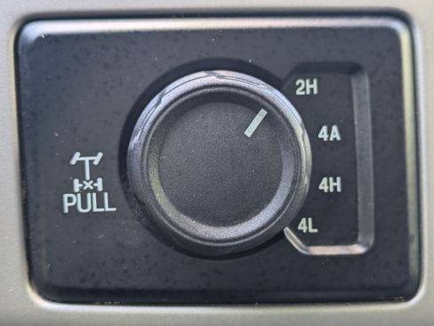 Used 2019 Ford F150 Lariat w/ Equipment Group 502A Luxury AWD/4WD image 38