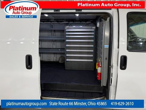 Used 2016 Chevrolet Express 3500 Extended RWD image 30