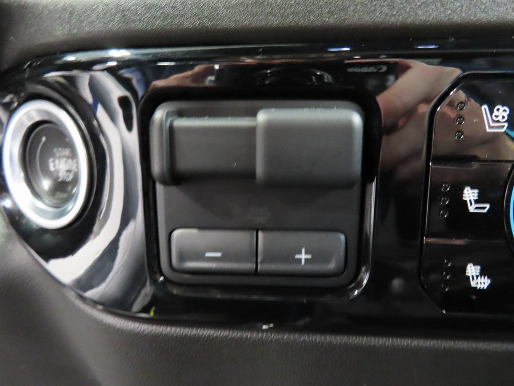 Used 2025 Chevrolet Silverado 2500 ZR2 w/ Technology Package AWD/4WD image 53
