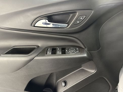 Used 2022 Chevrolet Equinox LT image 15