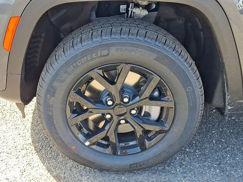 New 2026 Jeep Grand Cherokee L 4WD image 19