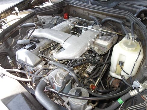 Used 1993 Mercedes-Benz 300 D image 28