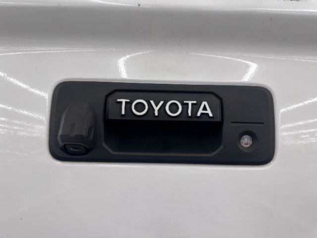 Used 2017 Toyota Tundra Limited w/ Limited Premium Package AWD/4WD image 27