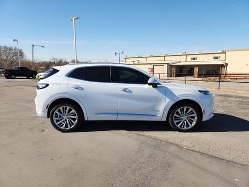 New 2026 Buick Envision Avenir image 7