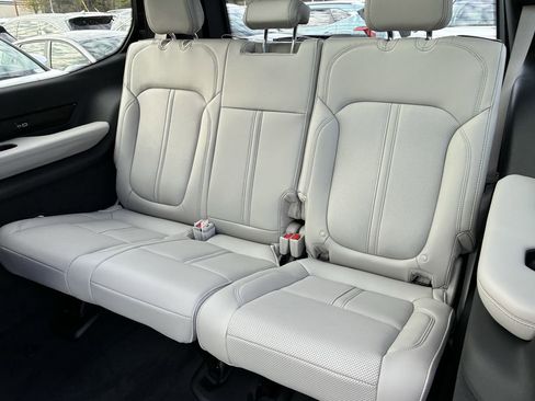 New 2026 Jeep Grand Wagoneer Summit AWD/4WD image 30