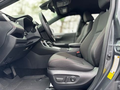 Used 2024 Toyota RAV4 SE image 12