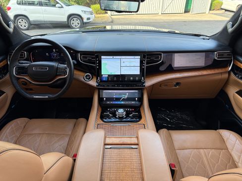 Used 2022 Jeep Grand Wagoneer Series III w/ Rear Seat Video Group 1 image 43