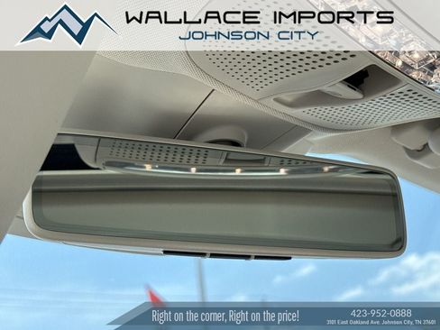 Used 2018 Mercedes-Benz E 300 4MATIC image 19