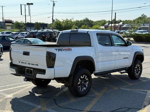 Used 2023 Toyota Tacoma TRD Off-Road AWD/4WD image 6