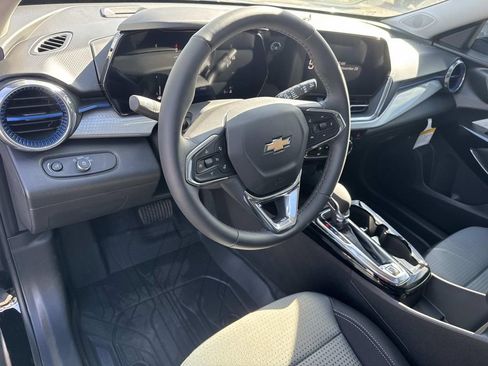 New 2026 Chevrolet Trax LT w/ Sunroof Package image 19