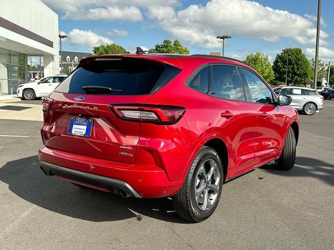 Used 2024 Ford Escape ST-Line w/ Tech Pack #1 AWD/4WD image 7